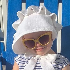 The Beaufort Bonnet White seersucker Bonnet